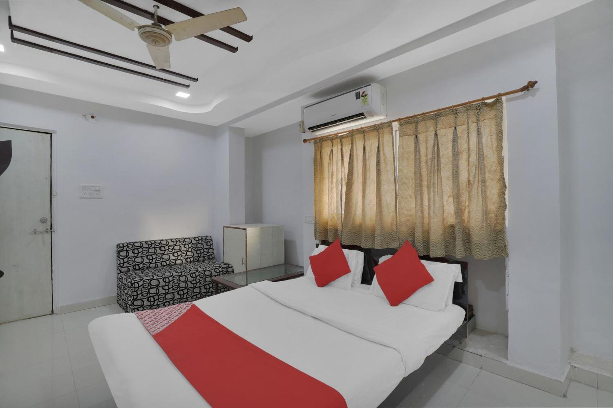 Hotel O Rudra Palace Ahmedabad Exterior photo